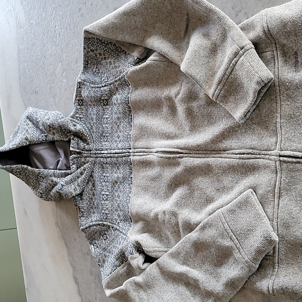 Women's Patagonia zip hoodie, size M (fits like a small!)